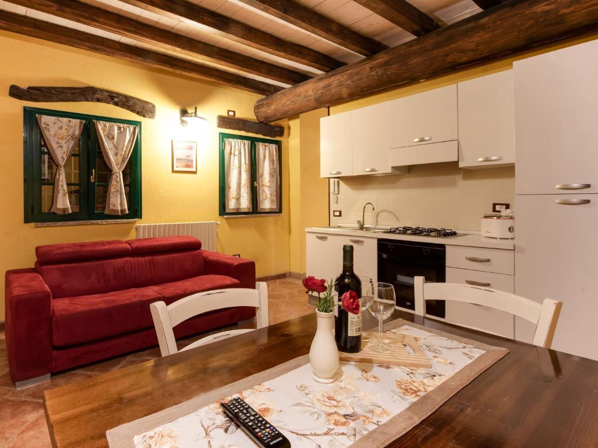 Beautiful Chalet With Swimming Pool In Lombardy Marone Exterior foto