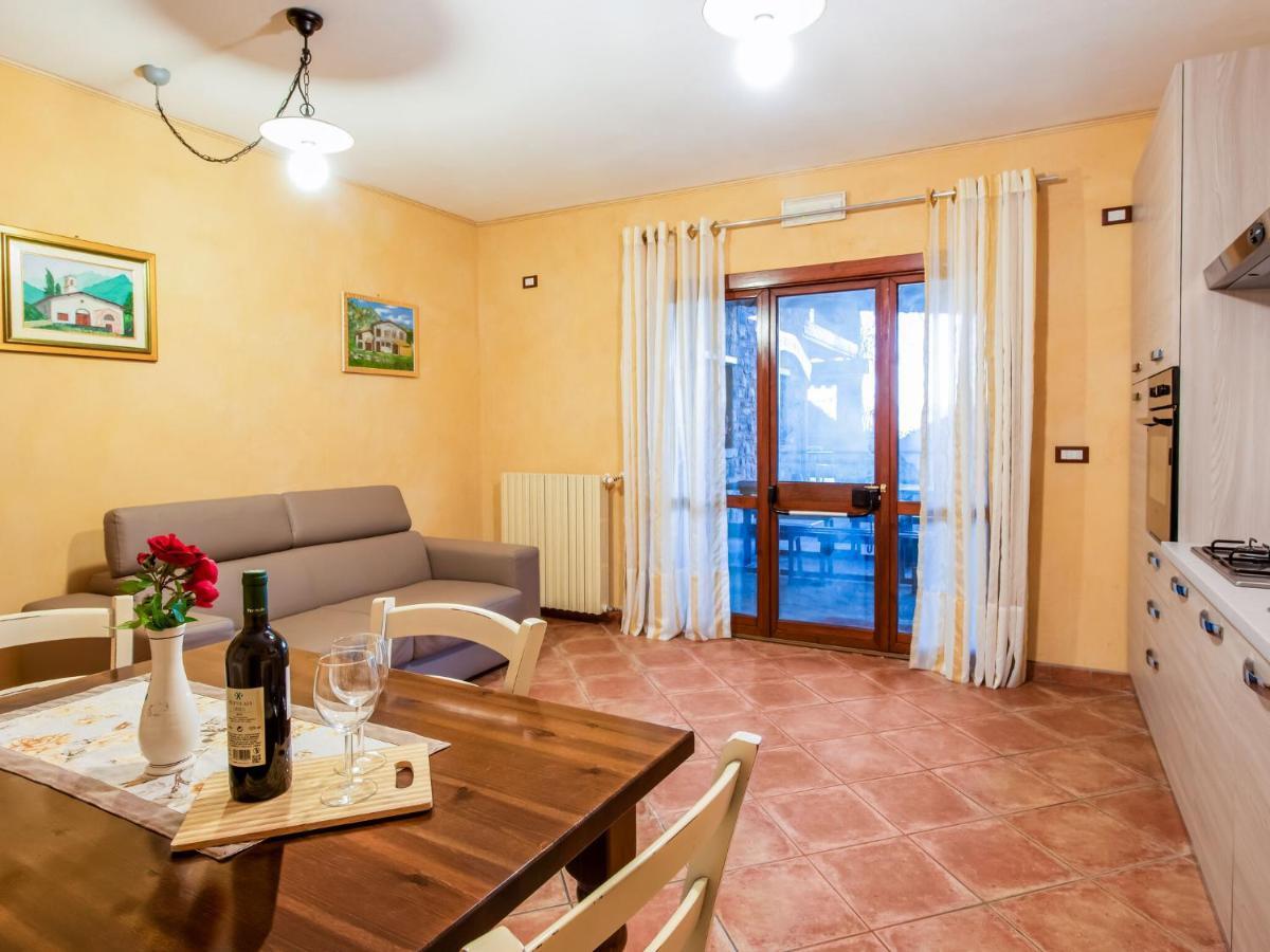 Beautiful Chalet With Swimming Pool In Lombardy Marone Exterior foto