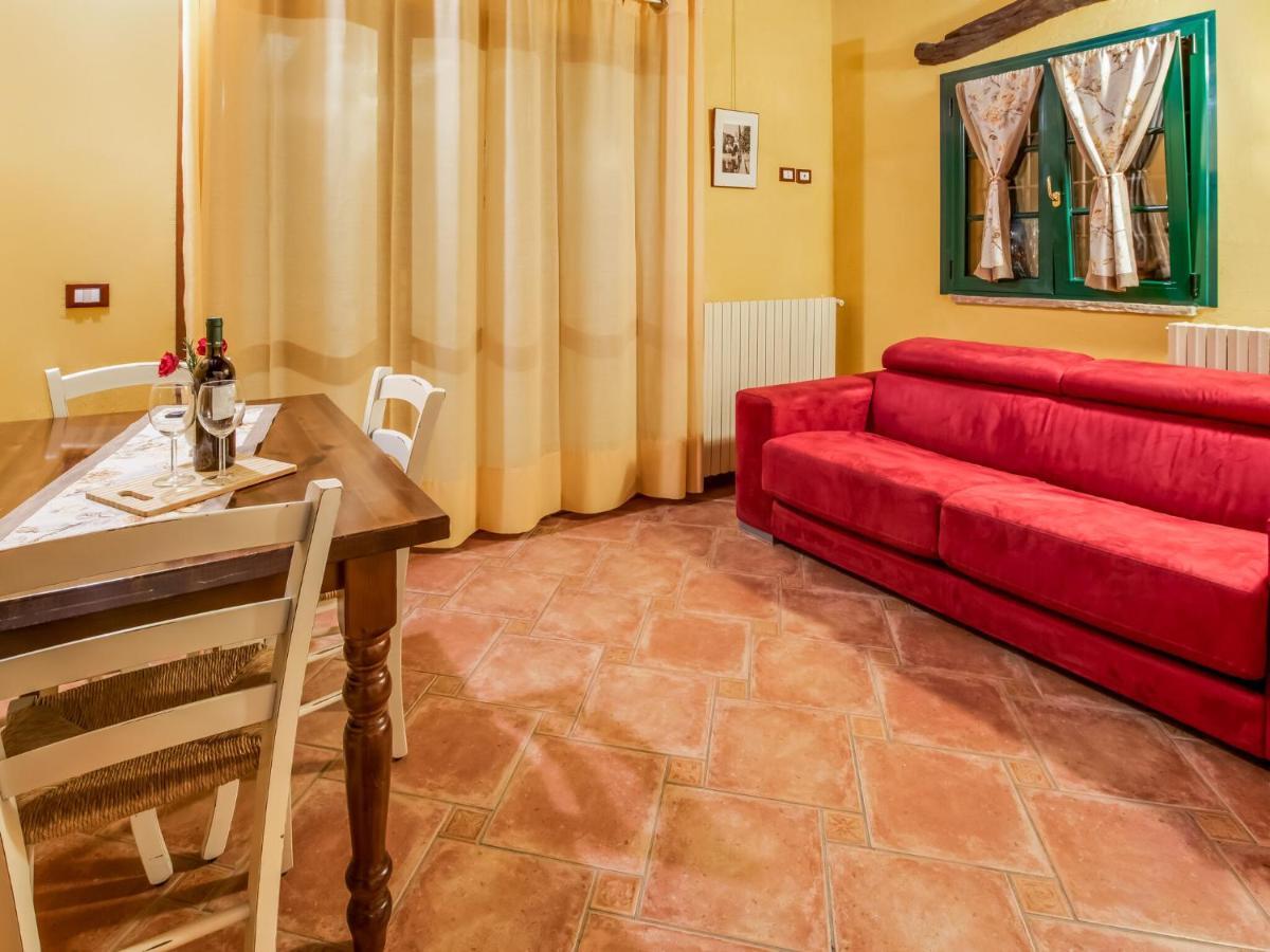 Beautiful Chalet With Swimming Pool In Lombardy Marone Exterior foto