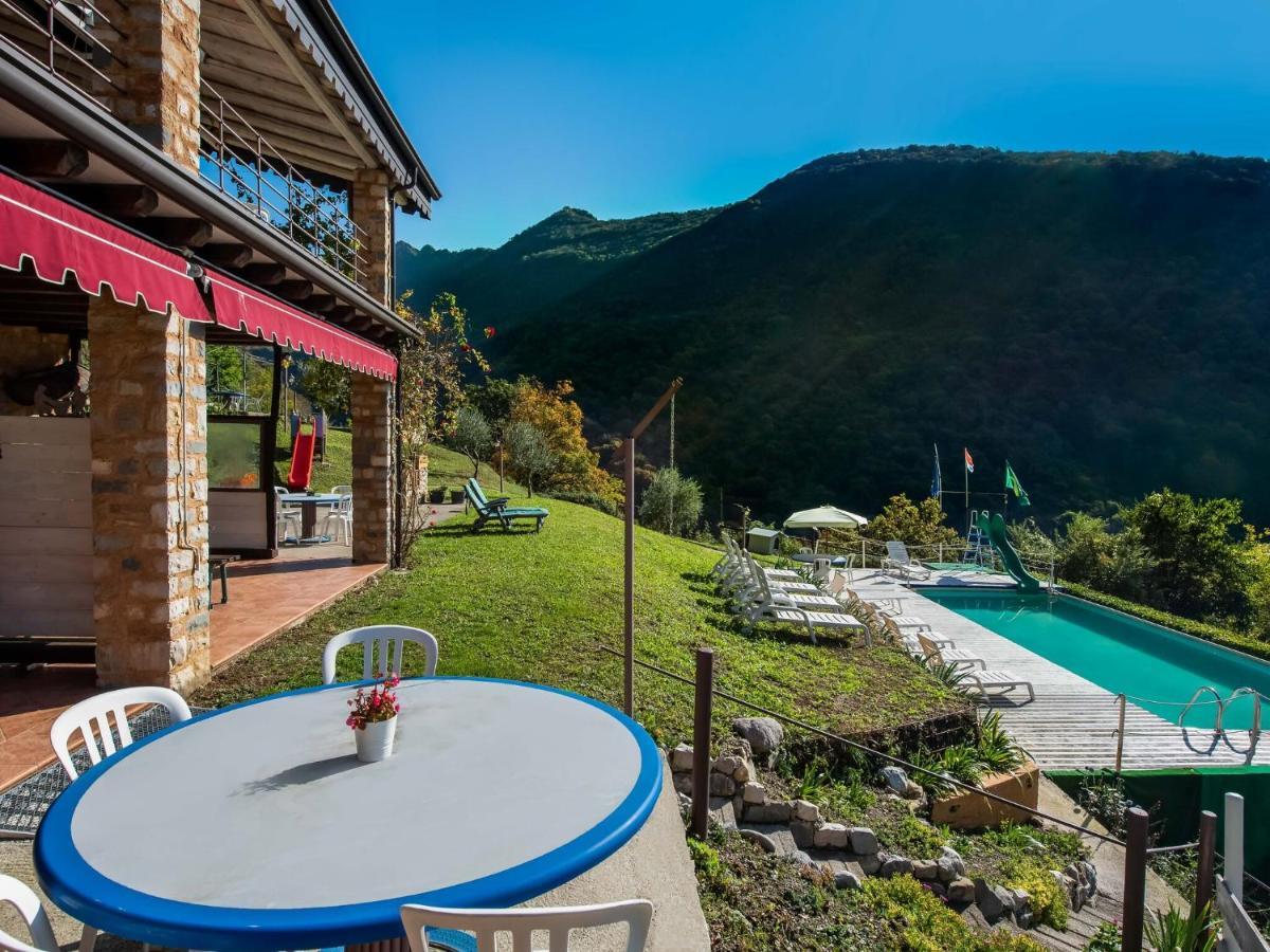 Beautiful Chalet With Swimming Pool In Lombardy Marone Exterior foto