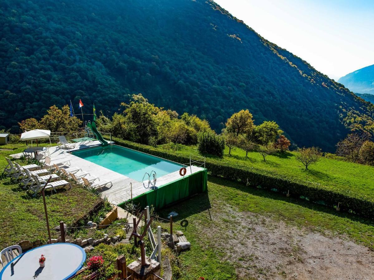 Beautiful Chalet With Swimming Pool In Lombardy Marone Exterior foto